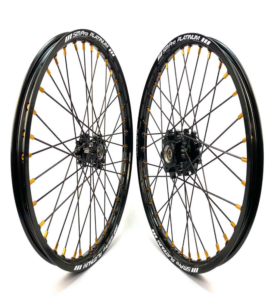 SM Pro Light Bee Wheelset – Black Rim and Golden Nipples - EVFREAKS SM Pro Light Bee Wheelset – Black Rim and Golden Nipples