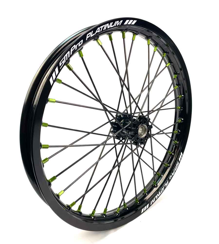 SM Pro Light Bee Wheelset – Black Rim and Green Nipples - EVFREAKS SM Pro Light Bee Wheelset – Black Rim and Green Nipples