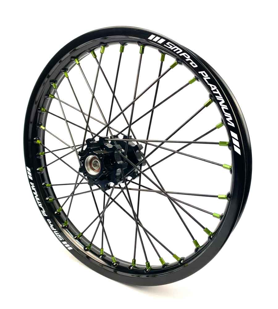 SM Pro Light Bee Wheelset – Black Rim and Green Nipples - EVFREAKS SM Pro Light Bee Wheelset – Black Rim and Green Nipples