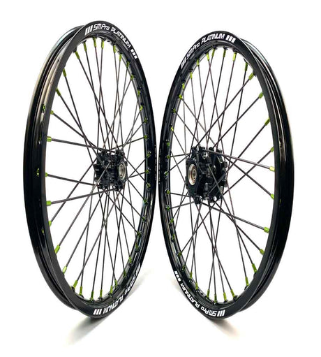 SM Pro Light Bee Wheelset – Black Rim and Green Nipples - EVFREAKS SM Pro Light Bee Wheelset – Black Rim and Green Nipples