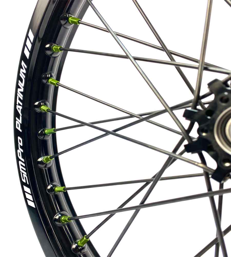 SM Pro Light Bee Wheelset – Black Rim and Green Nipples - EVFREAKS SM Pro Light Bee Wheelset – Black Rim and Green Nipples