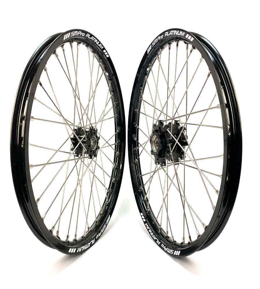 SM Pro Light Bee Wheelset – Black Rim and Silver Nipples - EVFREAKS SM Pro Light Bee Wheelset – Black Rim and Silver Nipples