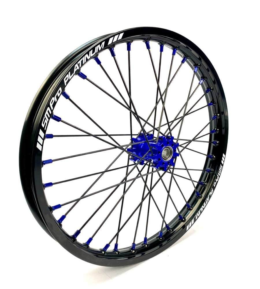 SM Pro Light Bee Wheelset – Blue Hub and Blue Nipples - EVFREAKSSM Pro Light Bee Wheelset – Blue Hub and Blue Nipples