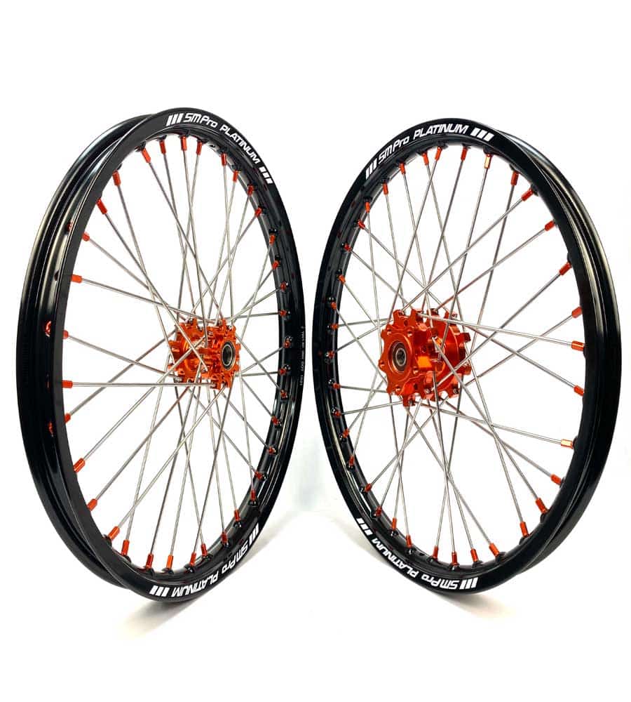 SM Pro Light Bee Wheelset – Ornage Hubs and Orange Nipples - EVFREAKS SM Pro Light Bee Wheelset – Ornage Hubs and Orange Nipples