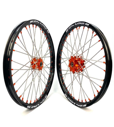 SM Pro Light Bee Wheelset – Ornage Hubs and Orange Nipples - EVFREAKS SM Pro Light Bee Wheelset – Ornage Hubs and Orange Nipples