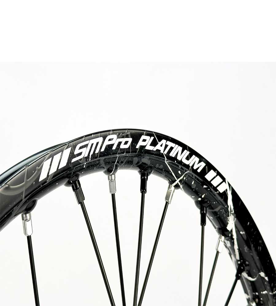 SM Pro Light Bee Wheelset – Splatterkote and Black and White Nipples - EVFREAKS SM Pro Light Bee Wheelset – Splatterkote and Black and White Nipples