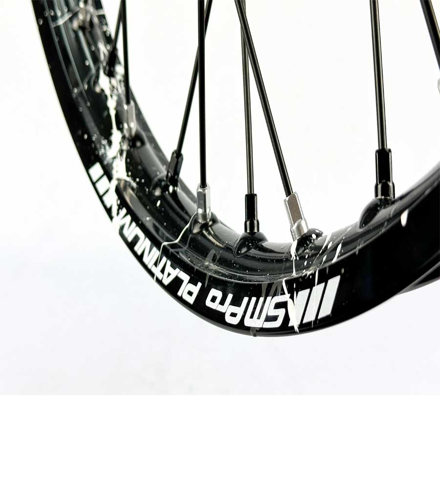 SM Pro Light Bee Wheelset – Splatterkote and Black and White Nipples - EVFREAKS SM Pro Light Bee Wheelset – Splatterkote and Black and White Nipples