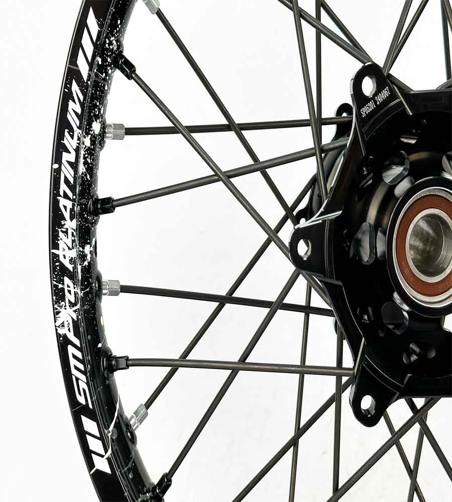 SM Pro Light Bee Wheelset – Splatterkote and Black and White Nipples - EVFREAKS SM Pro Light Bee Wheelset – Splatterkote and Black and White Nipples
