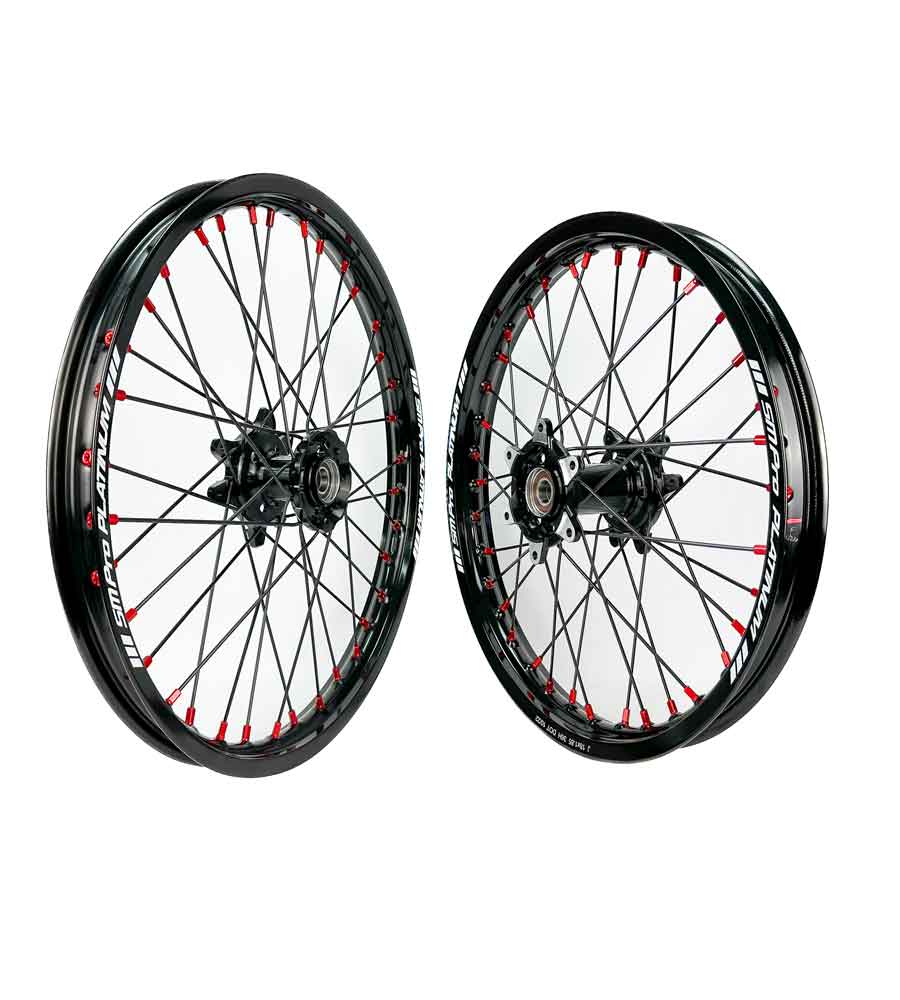 SM Pro Ultra Bee Wheels – Black Hubs and Red Nipples - EVFREAKSSM Pro Ultra Bee Wheels – Black Hubs and Red Nipples