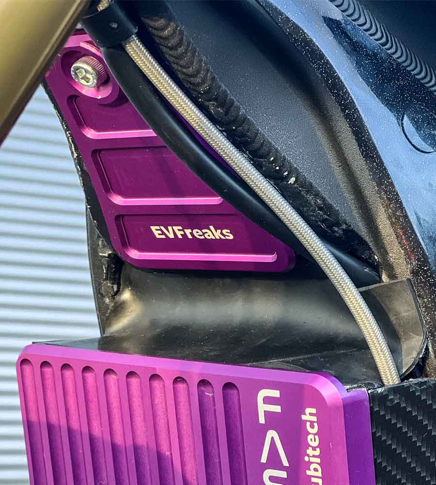 EVF Horn Cover + AirTag Stash / SUR-RON Light Bee - EVFREAKS