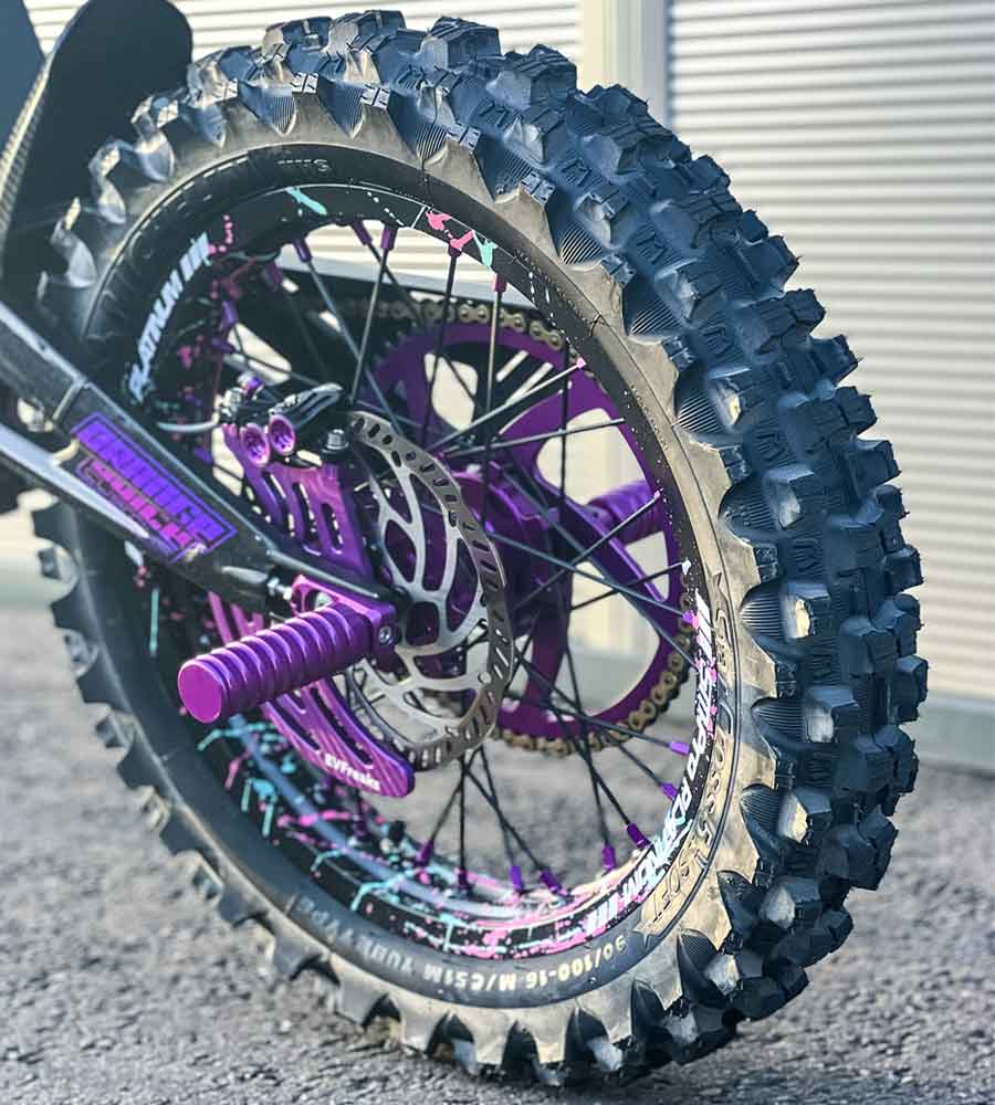 EVF Rear Stunt Pegs / SUR-RON Light Bee - EVFREAKS