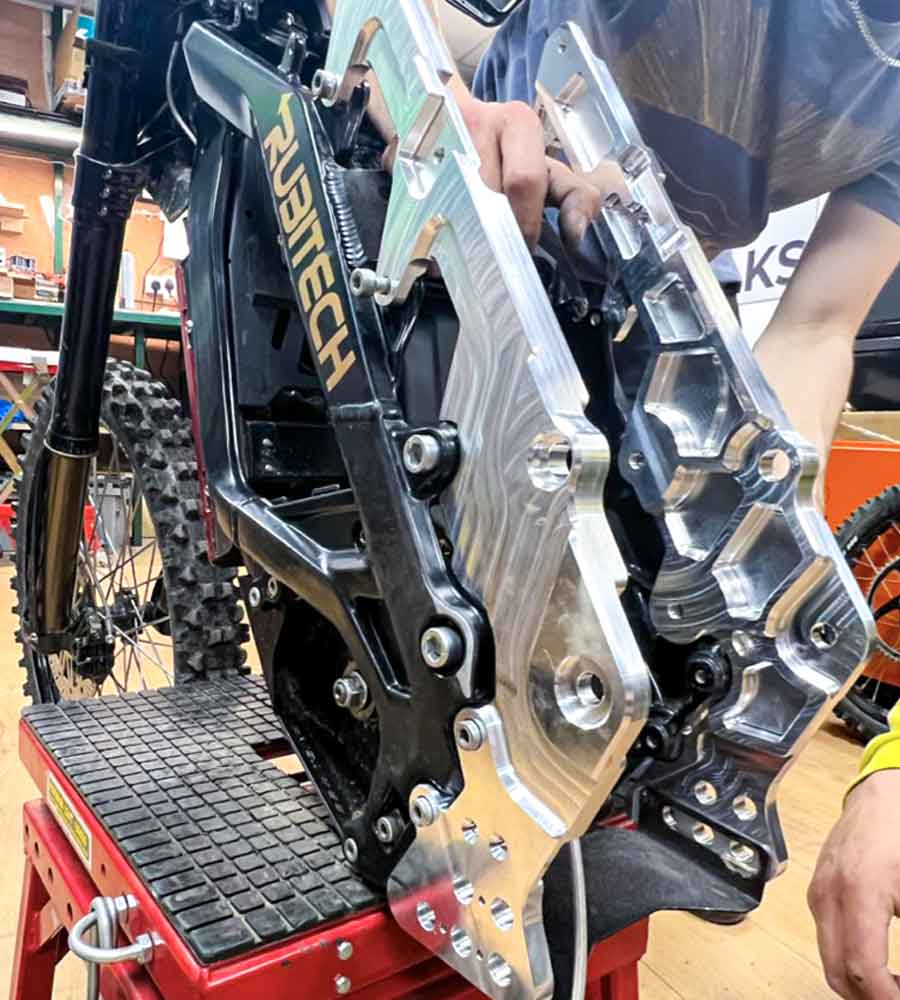 EVF XL Frame Extender / SUR-RON Light Bee - EVFREAKS