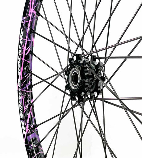 SM Pro Light Bee Wheelset – Splatterkote and Black Nipples - EVFREAKS SM Pro Light Bee Wheelset – Splatterkote and Black Nipples