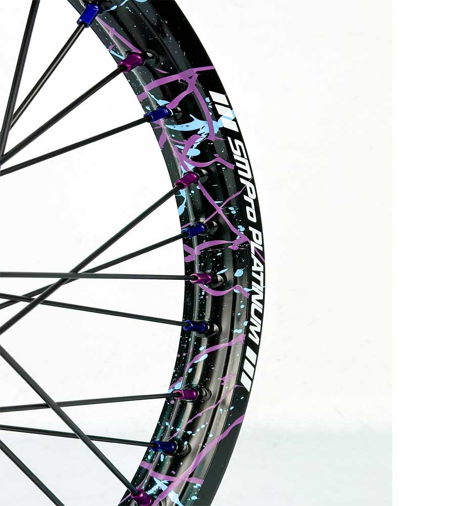 SM Pro Light Bee Wheelset – Splatterkote and Blue and Purple Nipples - EVFREAKSSM Pro Light Bee Wheelset – Splatterkote and Blue and Purple Nipples