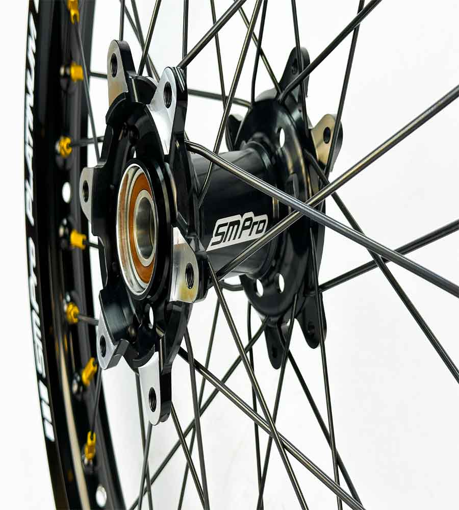 SM Pro Ultra Bee Wheels – Black Hubs, Black Spokes - EVFREAKSSM Pro Ultra Bee Wheels – Black Hubs, Black Spokes