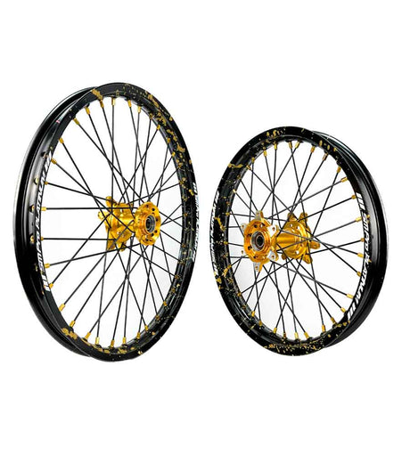SM Pro Ultra Bee Wheels – Splatterkote Black with Gold Splatter and Matte Spokes - EVFREAKSSM Pro Ultra Bee Wheels – Splatterkote Black with Gold Splatter and Matte Spokes
