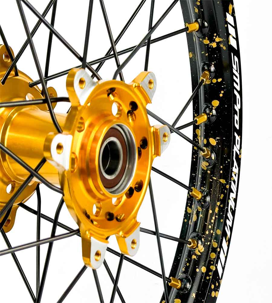 SM Pro Ultra Bee Wheels – Splatterkote Black with Gold Splatter and Matte Spokes - EVFREAKSSM Pro Ultra Bee Wheels – Splatterkote Black with Gold Splatter and Matte Spokes