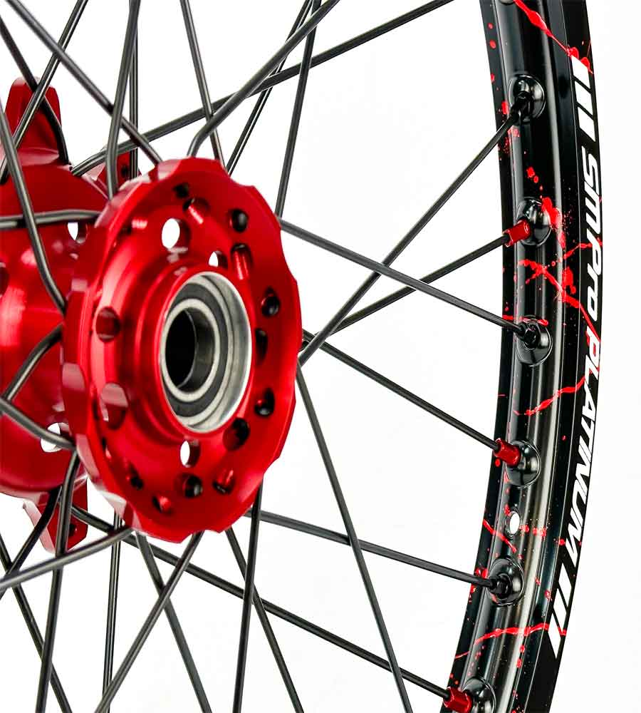 SM Pro Ultra Bee Wheels – Splatterkote Black With Red Splatter and Matte Spokes - EVFREAKSSM Pro Ultra Bee Wheels – Splatterkote Black With Red Splatter and Matte Spokes